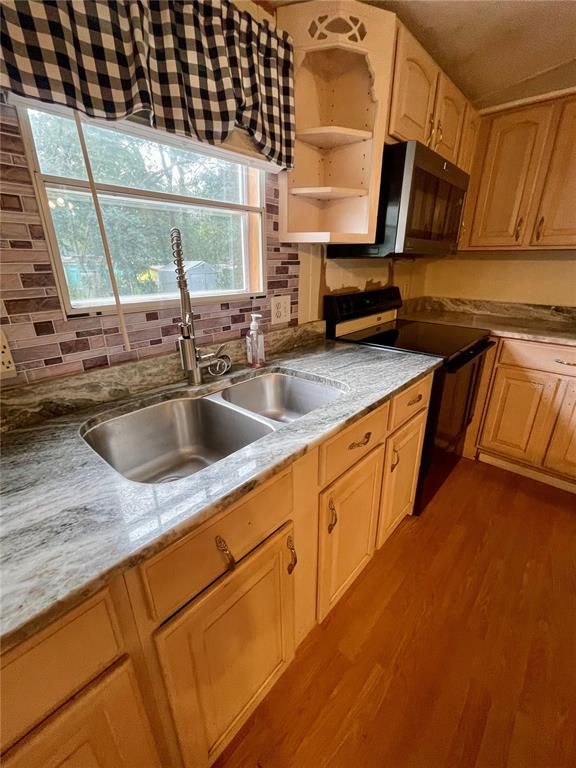 Interior, Kitchen, Wood Texture Flooring