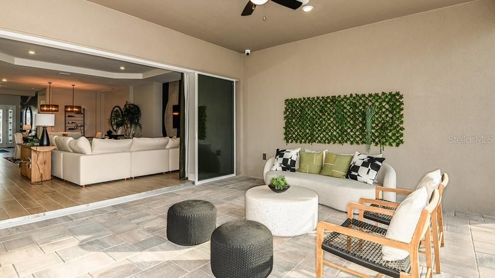 Interior, Living room, Pendant Lights, Recessed Lighting, Wood Texture Flooring