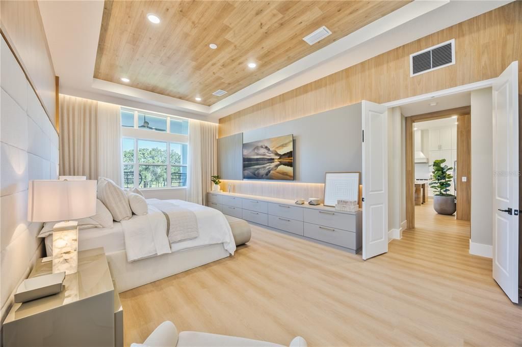 Bedroom, Interior, Recessed Lighting, Wooden Ceilings, Wood Texture Flooring