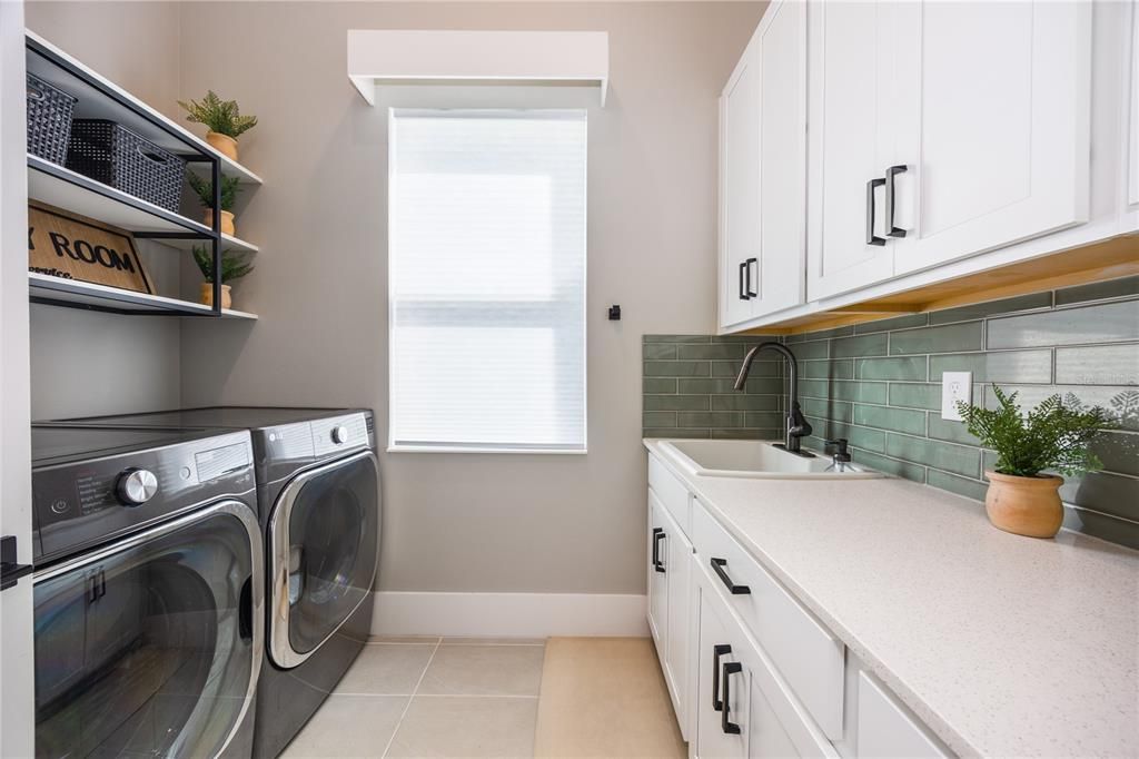Interior, Washer