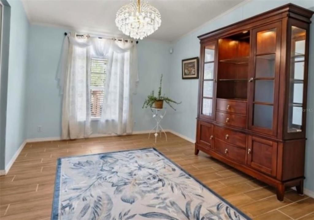 Chandelier, Empty room, Interior, Wood Texture Flooring