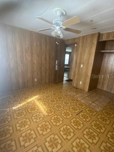 Empty room, Interior, Wooden Walls