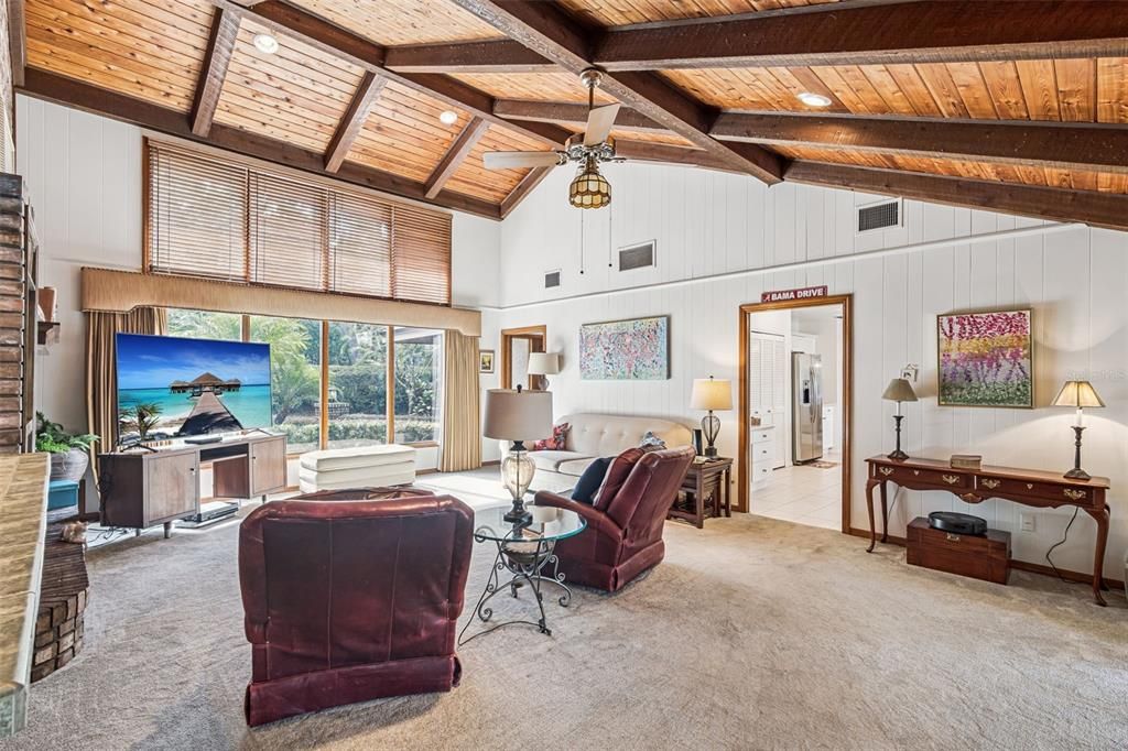 Interior, Living room, Recessed Lighting, Wooden Beams, Wooden Ceilings