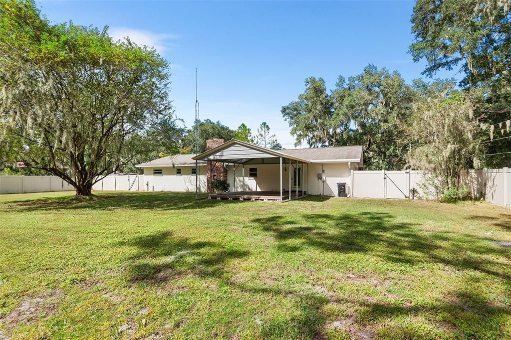 Backyard, Exterior