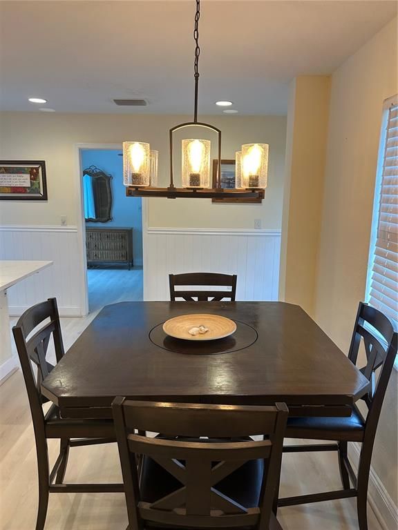 Dining room, Fireplace, Interior, Pendant Lights, Recessed Lighting, Wood Texture Flooring