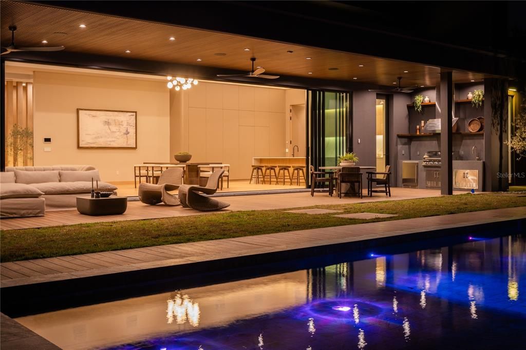 Exterior, Pool, Recessed Lighting