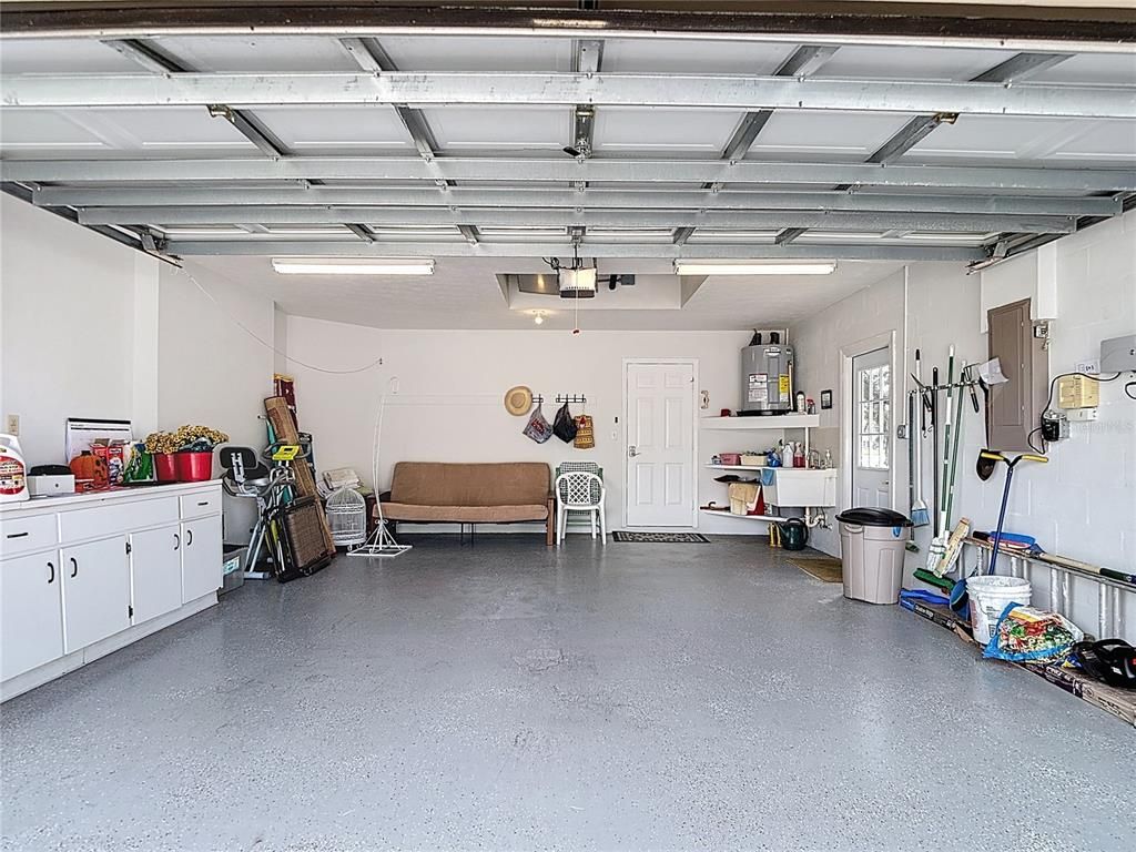 Garage, Interior