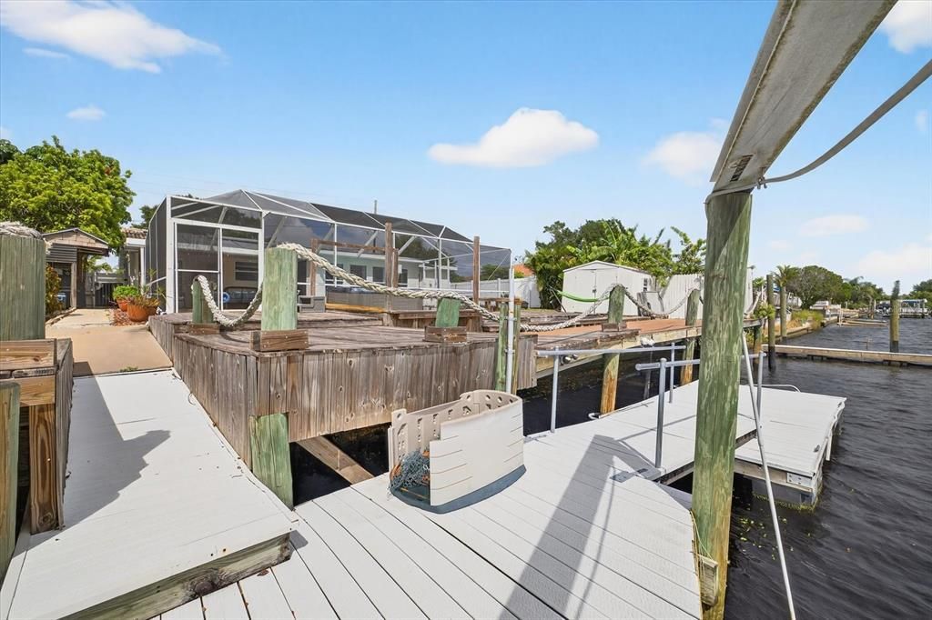 Exterior, Hot Tub