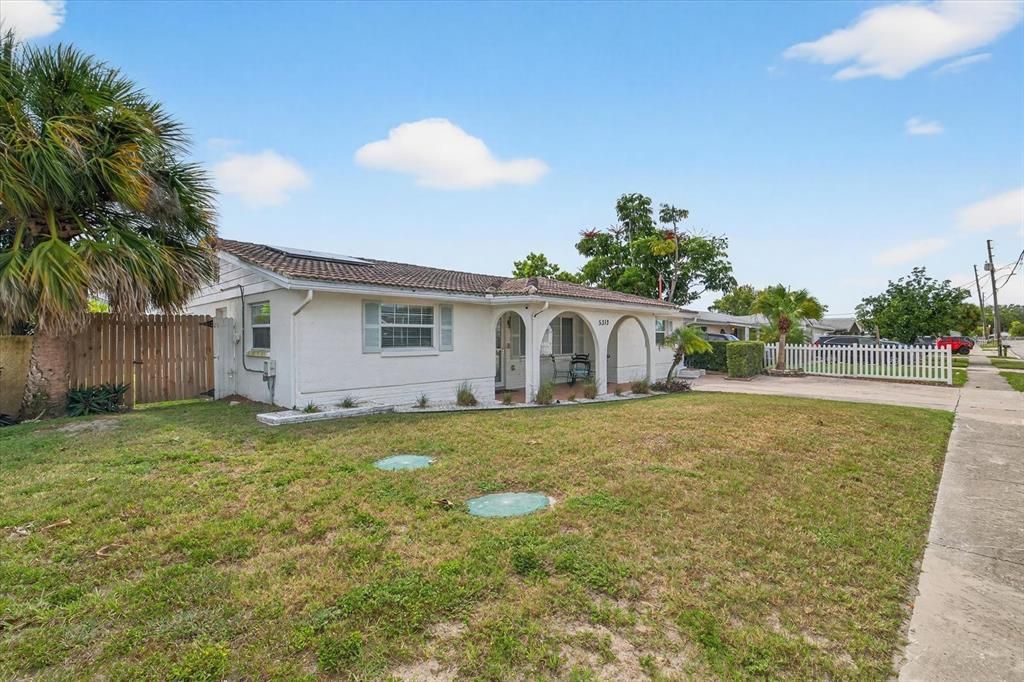 Backyard, Exterior