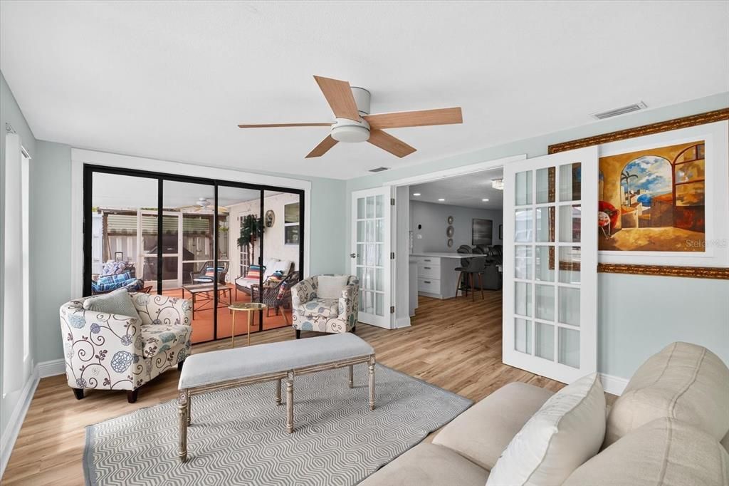 Interior, Living room, Recessed Lighting, Wood Texture Flooring