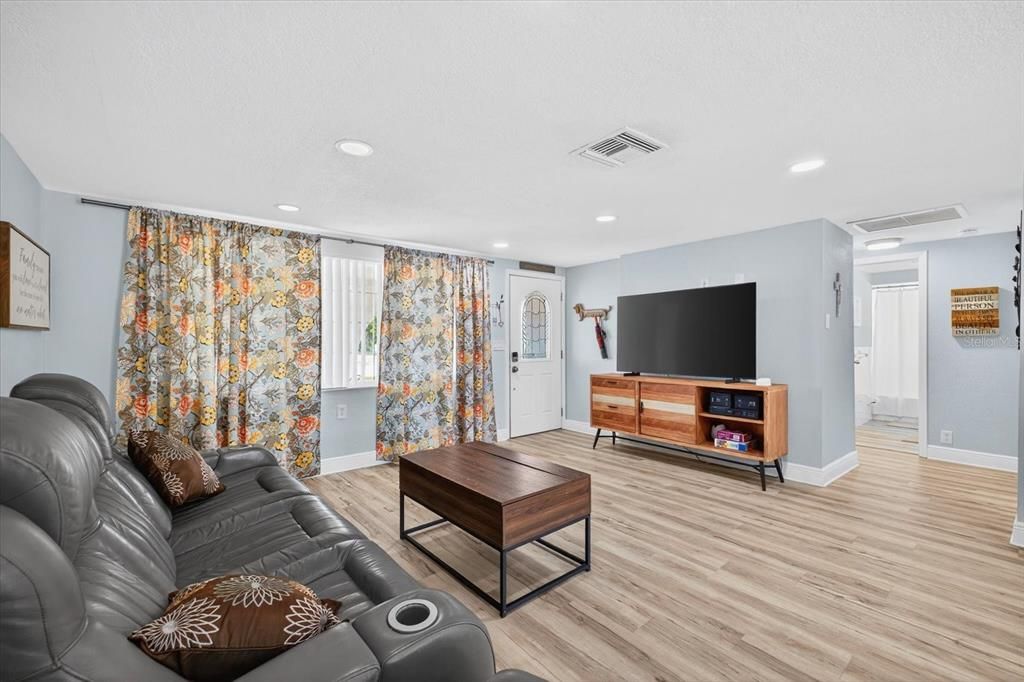 Interior, Living room, Recessed Lighting, Wood Texture Flooring