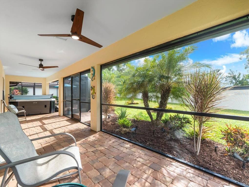 Hot Tub, Interior, Sun Room