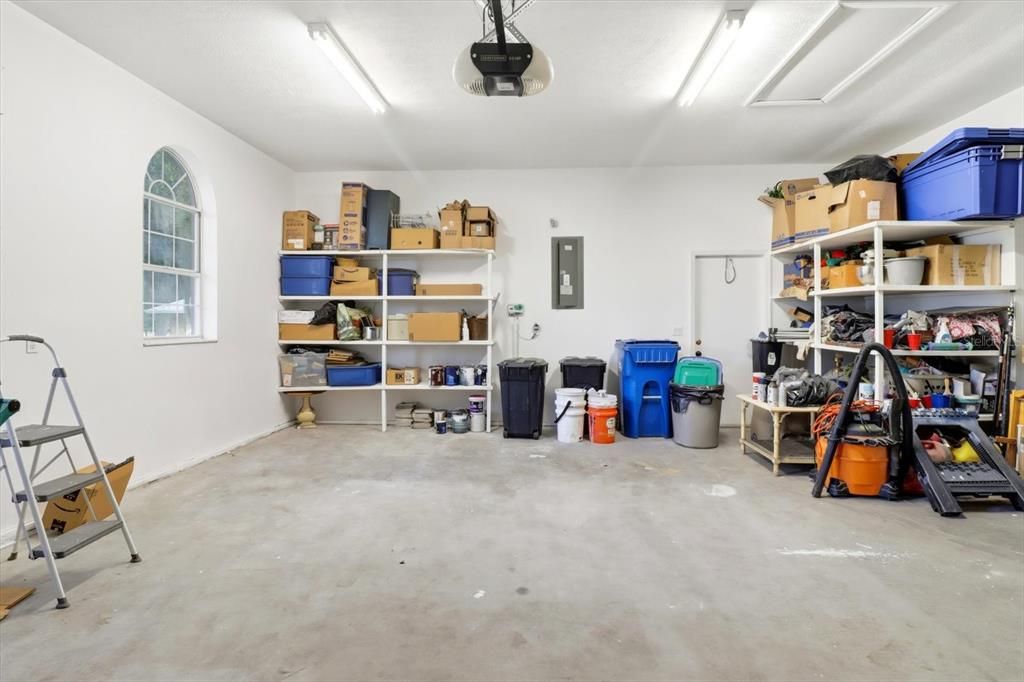 Garage, Interior