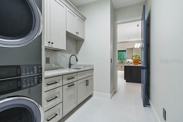 Interior, Kitchen, Washer