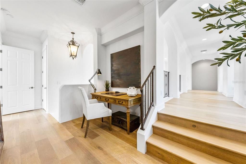 Home Office, Interior, Recessed Lighting, Wood Texture Flooring