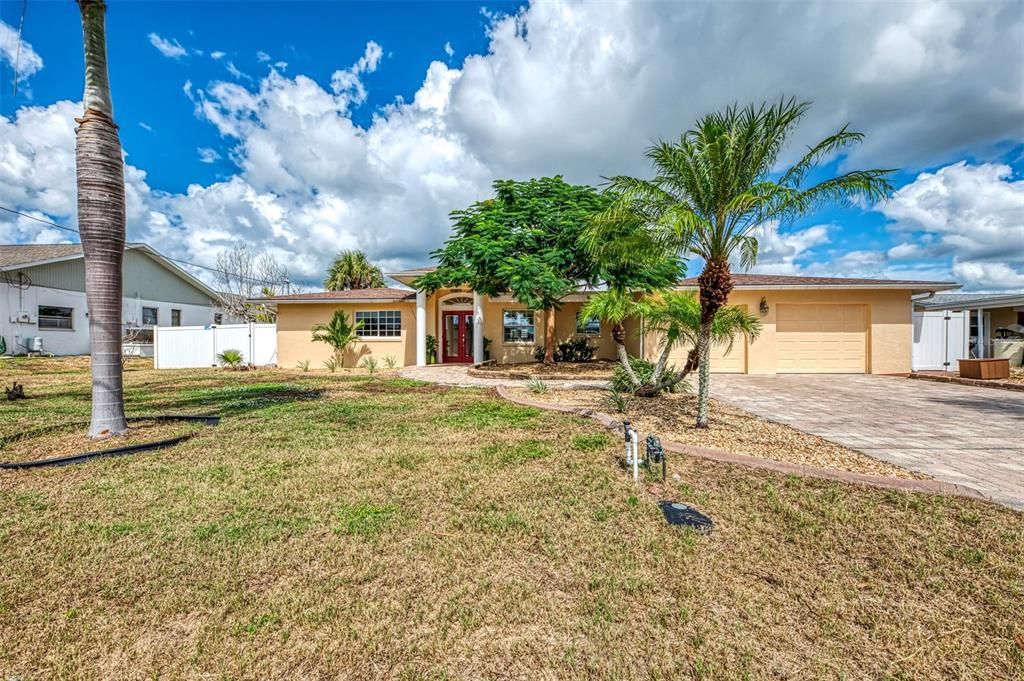 Attached, Backyard, Exterior, Facade, Ranch