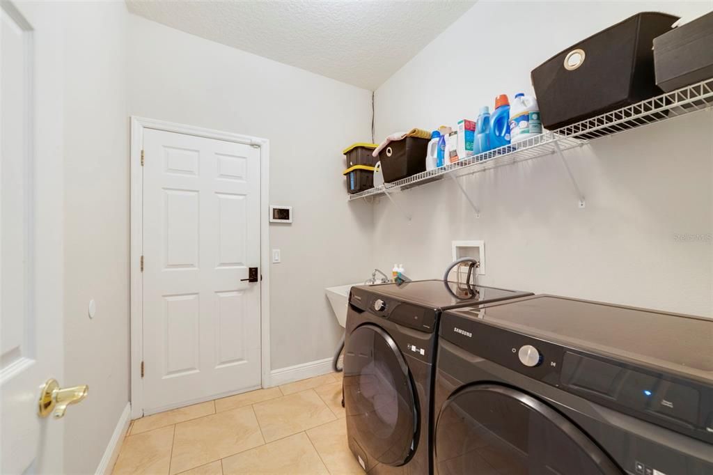 Interior, Washer