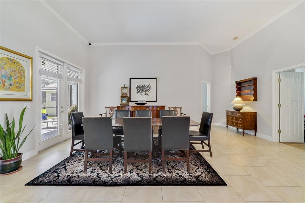 Dining room, Interior