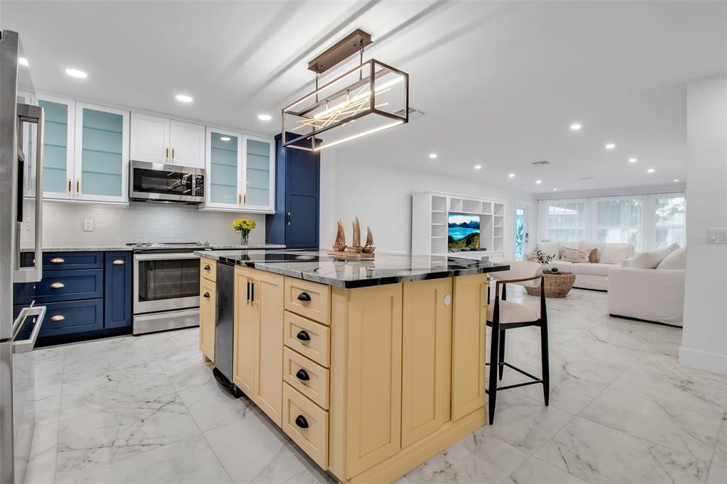 Interior, Kitchen, Living room, Marble, Pendant Lights, Recessed Lighting, Stainless Steel Appliances