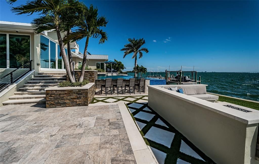 Exterior, Outdoor Kitchen, Pool, Water