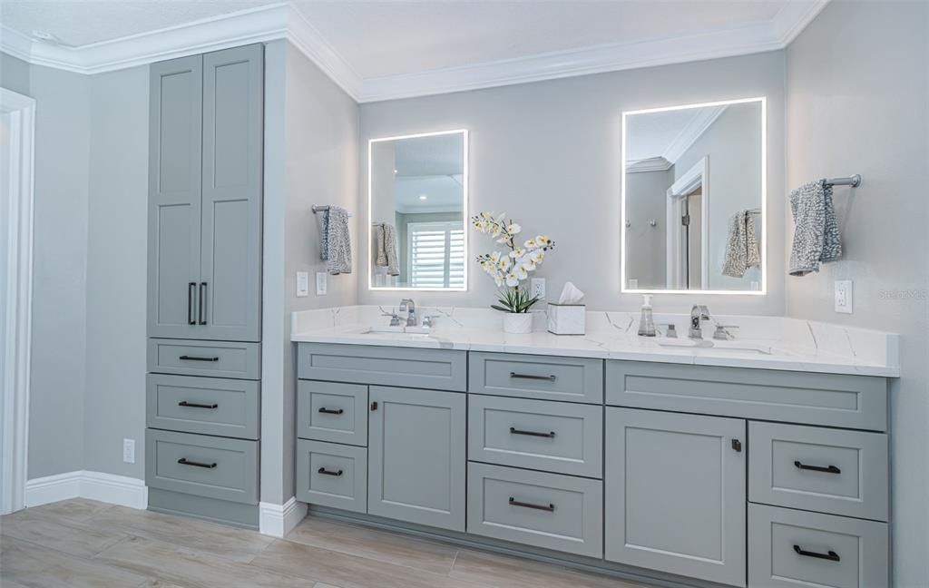 Bathroom, Dual Sink Vanities, Interior, Recessed Lighting, Wood Texture Flooring