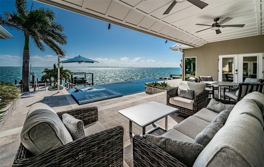 Exterior, Pool, Water