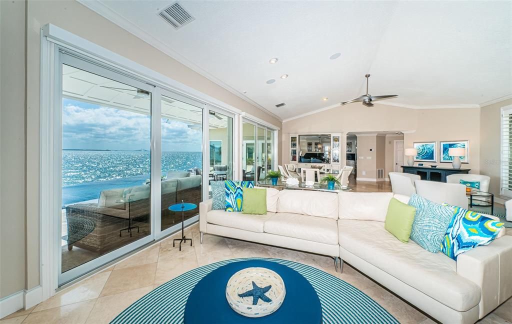 Dining room, Interior, Living room, Recessed Lighting, Water