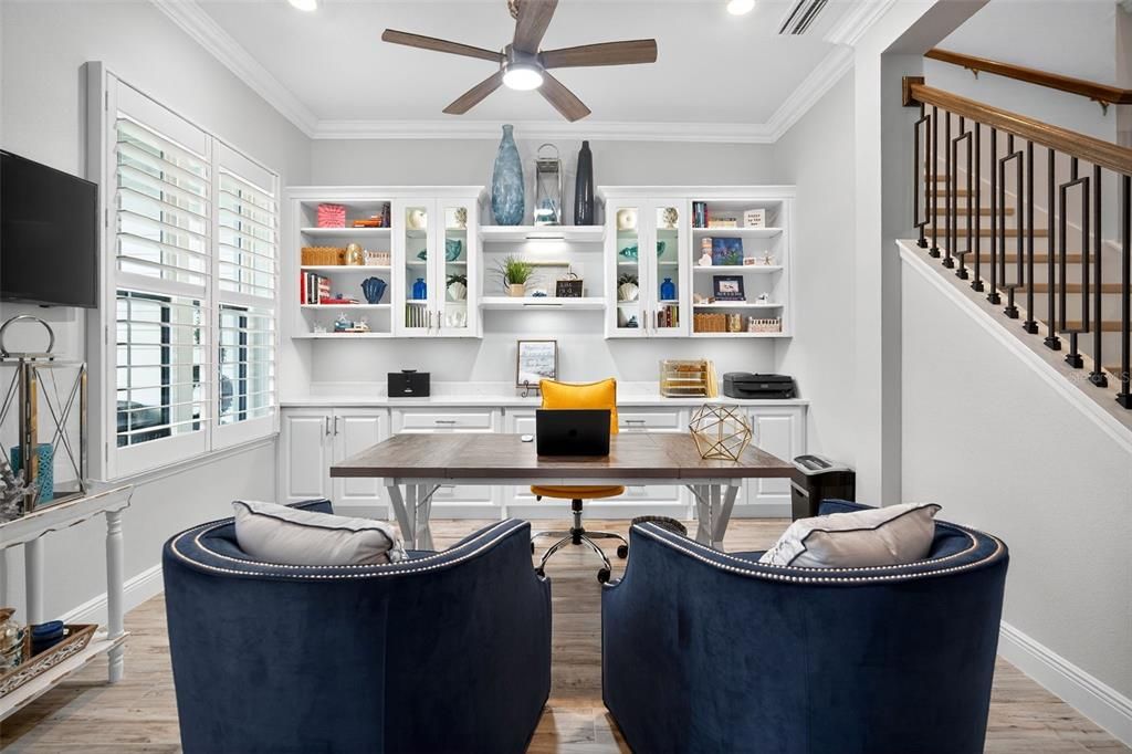 Home Office, Interior, Recessed Lighting, Wood Texture Flooring