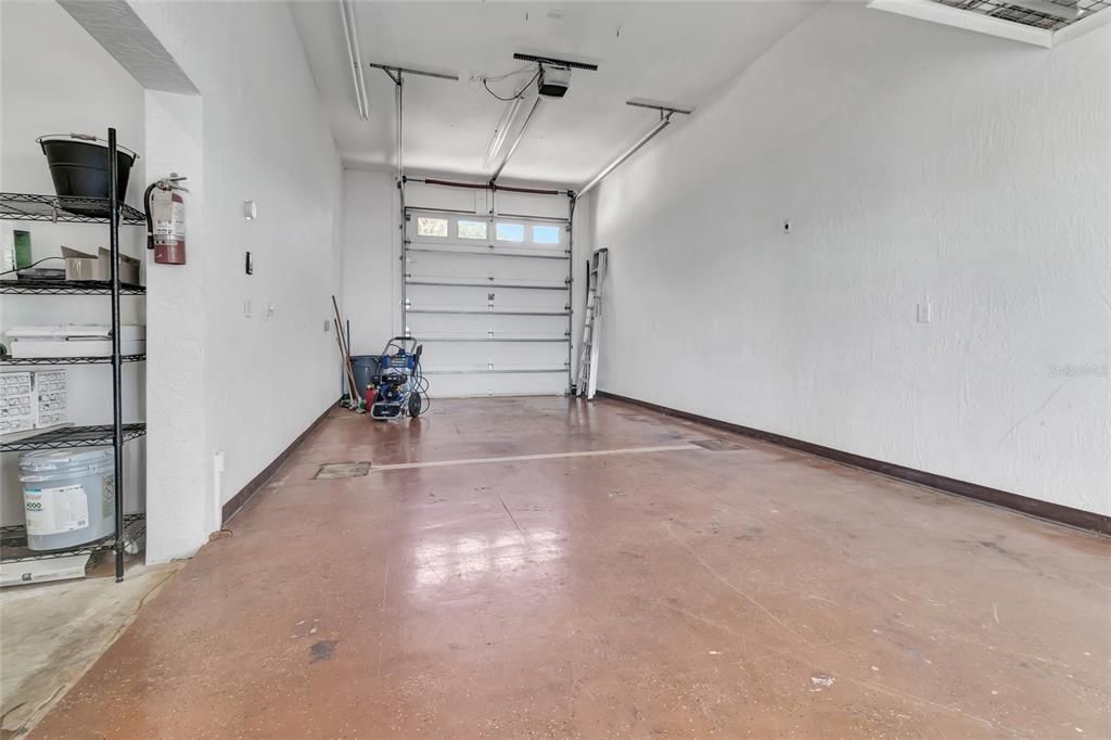 Garage, Interior