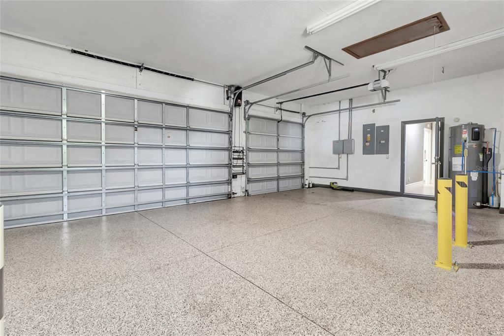 Garage, Interior