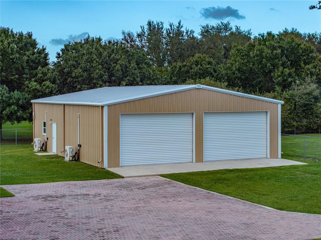 Detached Garage, Exterior