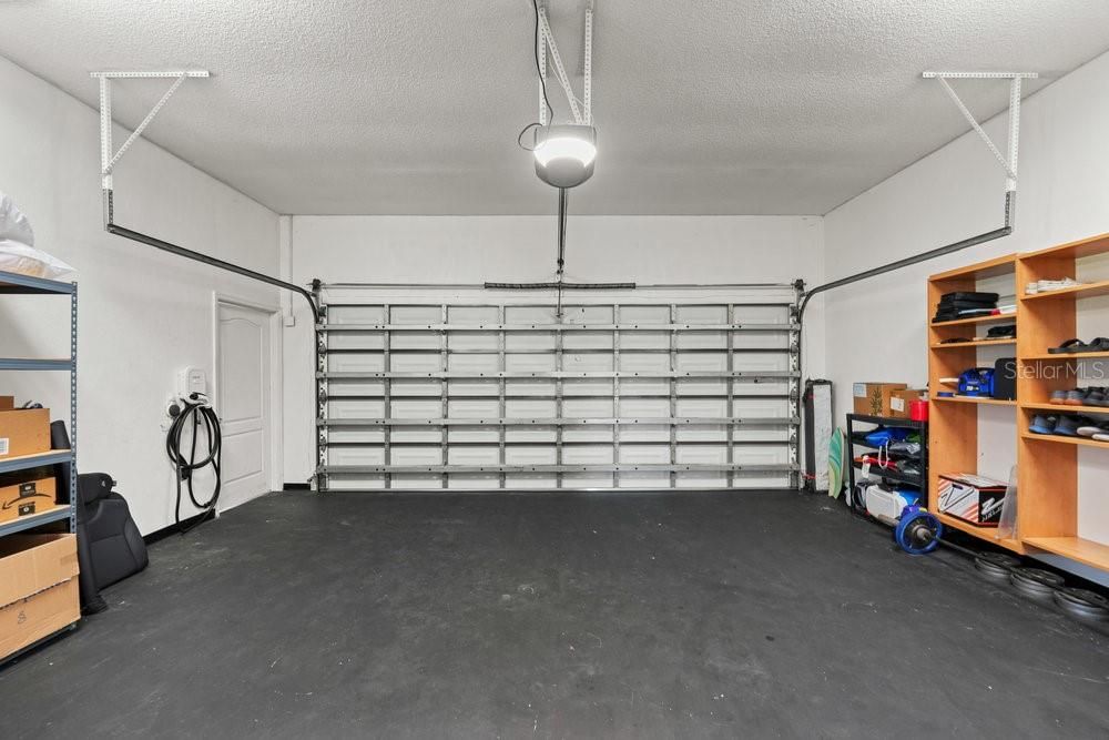 Garage, Interior