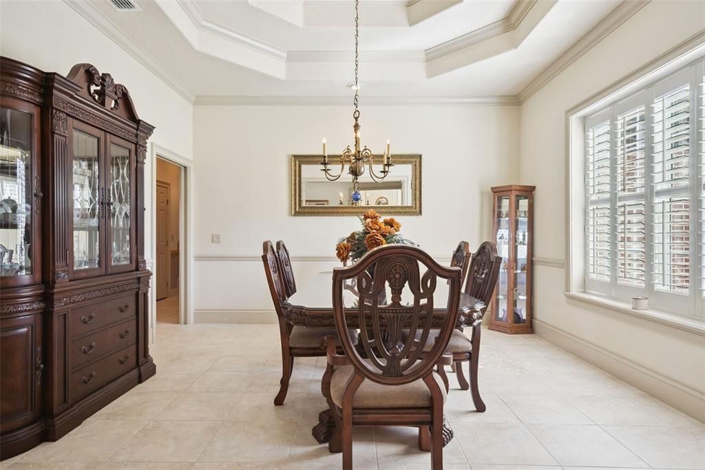 Chandelier, Dining room, Interior