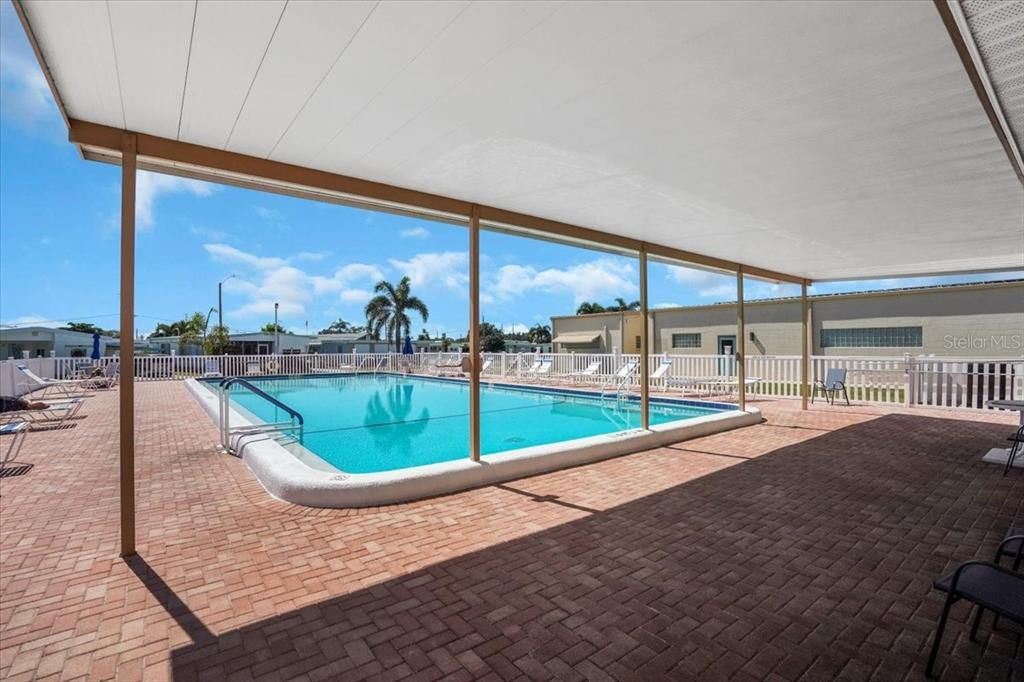Exterior, Pool