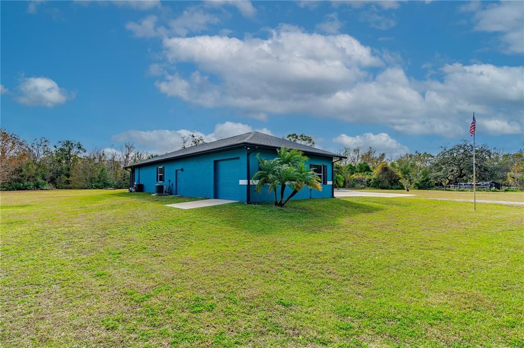 Backyard, Exterior