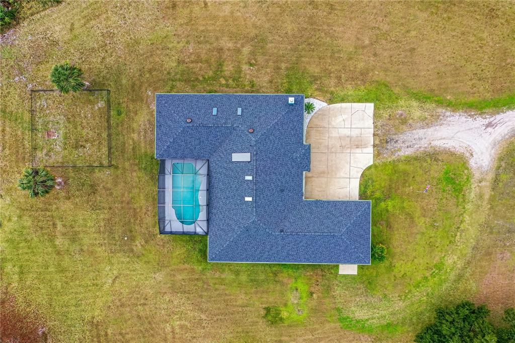 Exterior, Drone