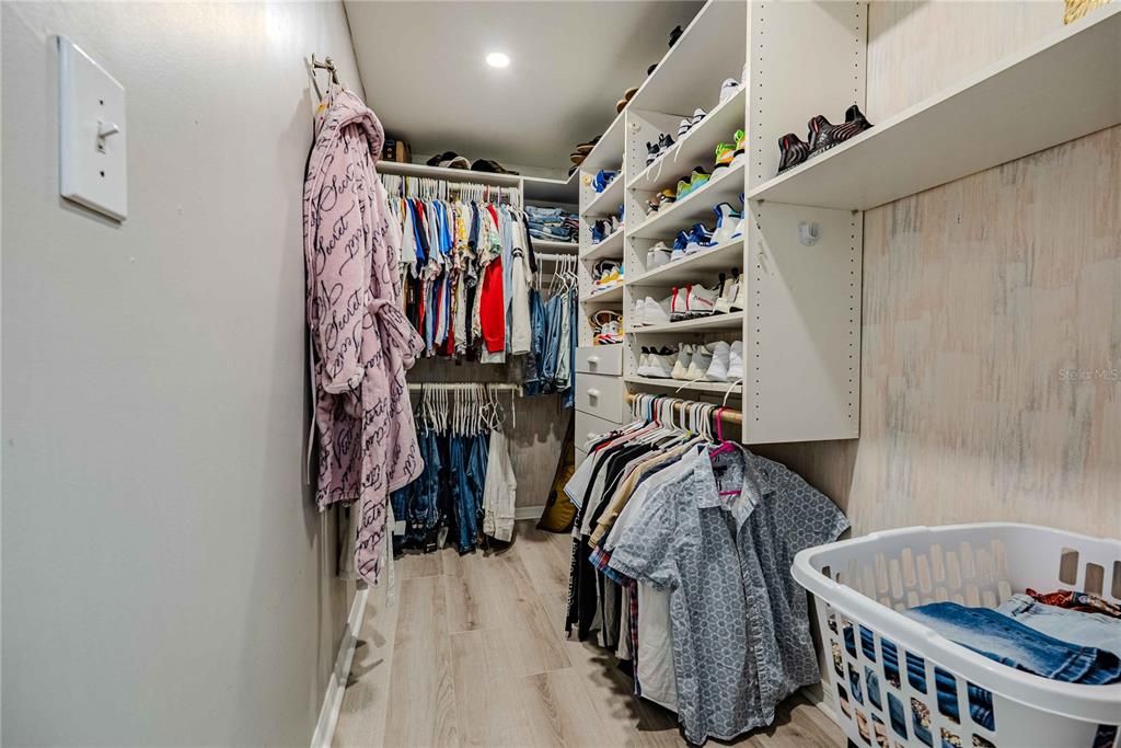Interior, Recessed Lighting, Walk-in Closets, Wood Texture Flooring