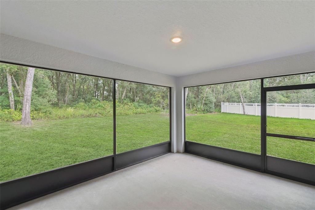 Empty room, Interior, Recessed Lighting, Sun Room
