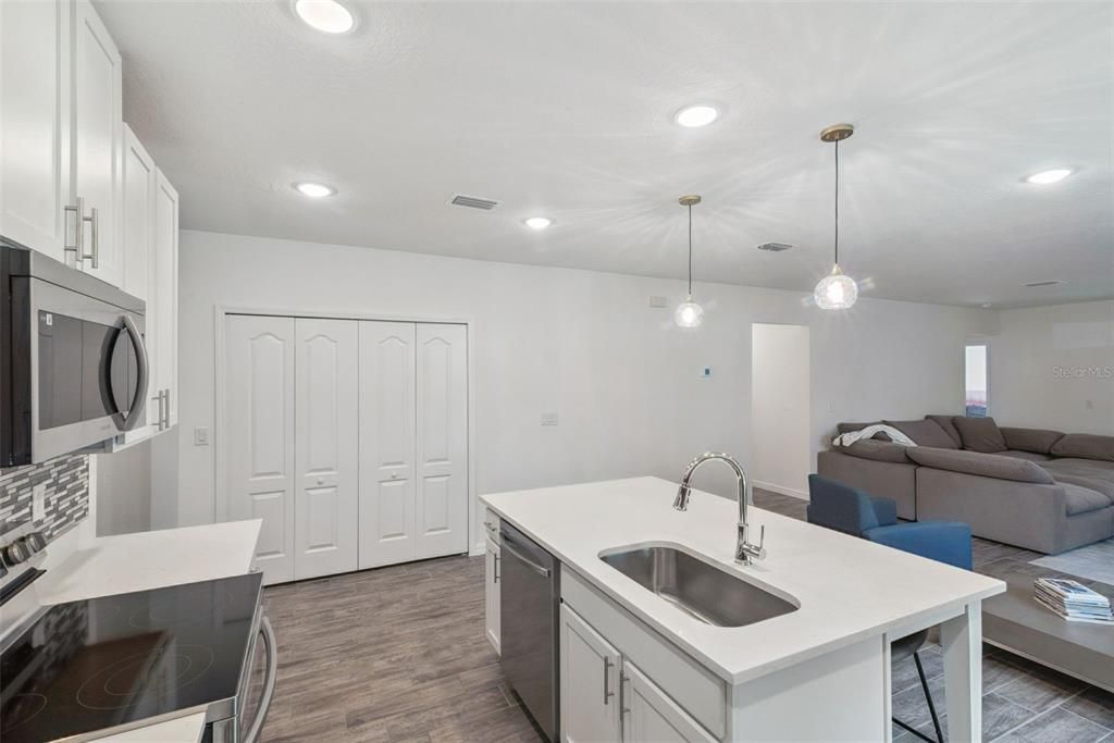 Interior, Kitchen, Living room, Pendant Lights, Recessed Lighting, Wood Texture Flooring