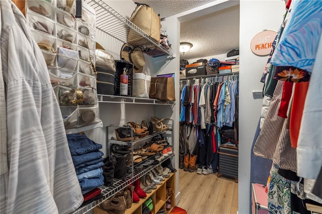 Interior, Walk-in Closets, Wood Texture Flooring