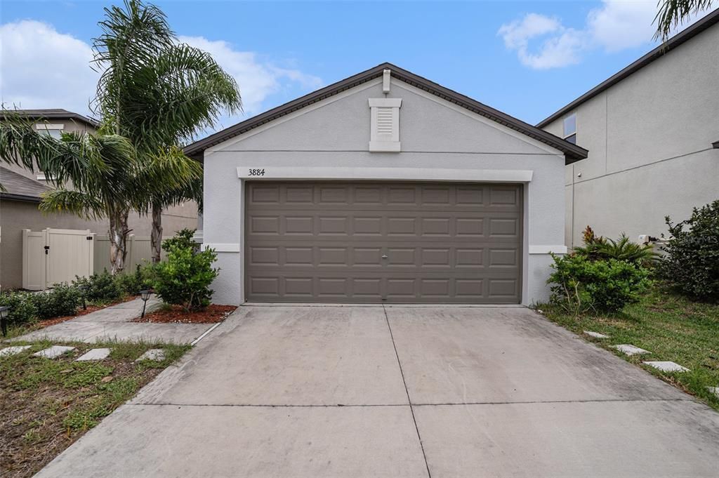 Detached Garage, Exterior