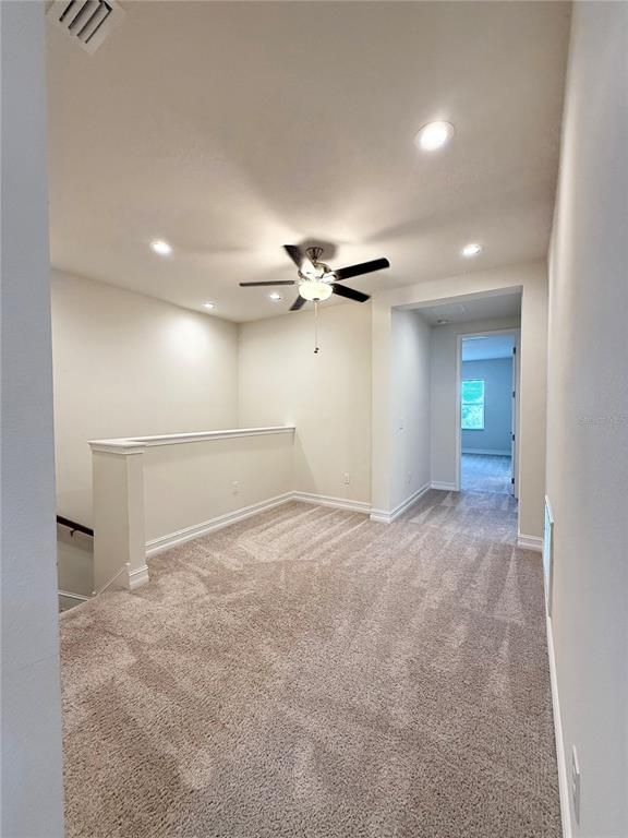 Empty room, Interior, Recessed Lighting