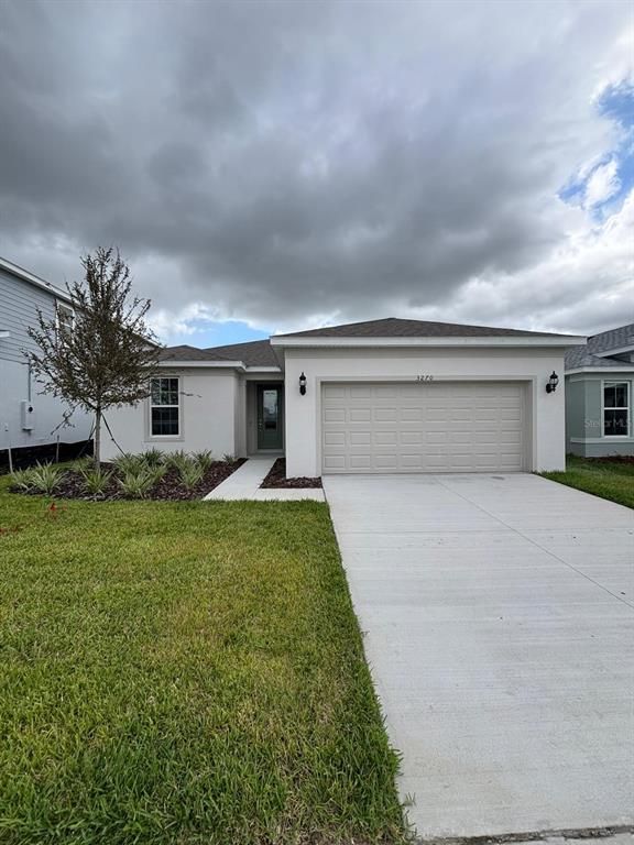 Attached, Exterior, Facade, Ranch