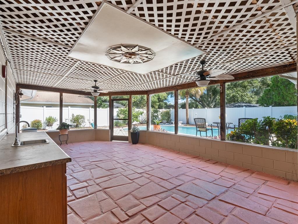 Interior, Sun Room, Water