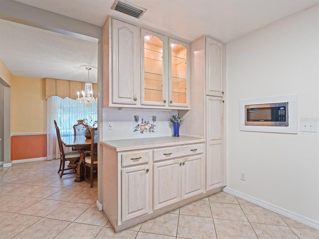Chandelier, Dining room, Interior
