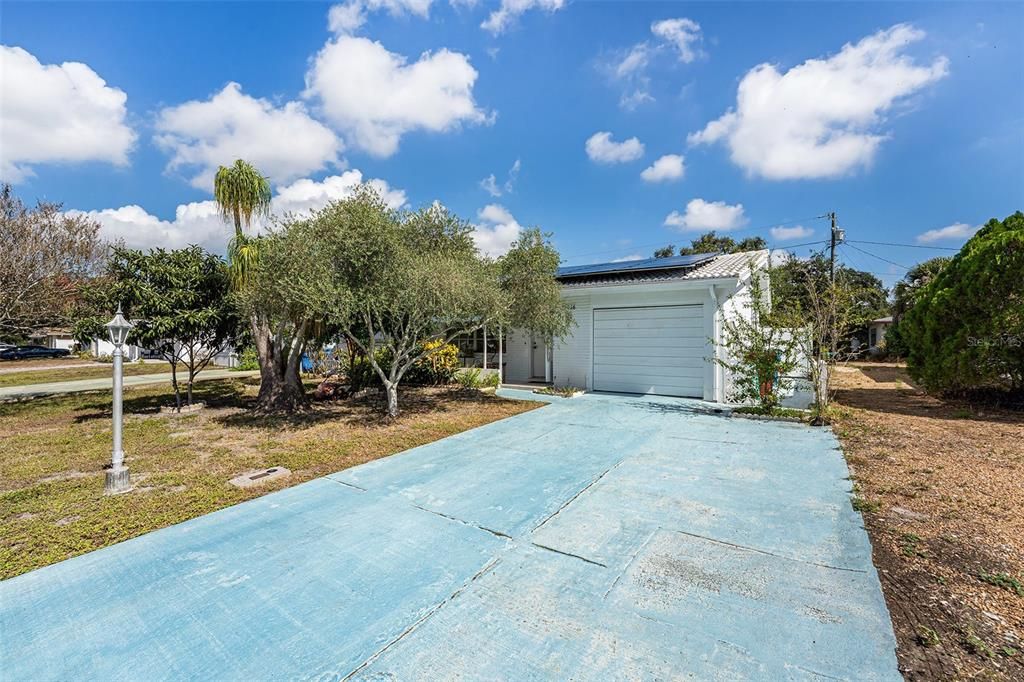 Backyard, Detached Garage, Exterior