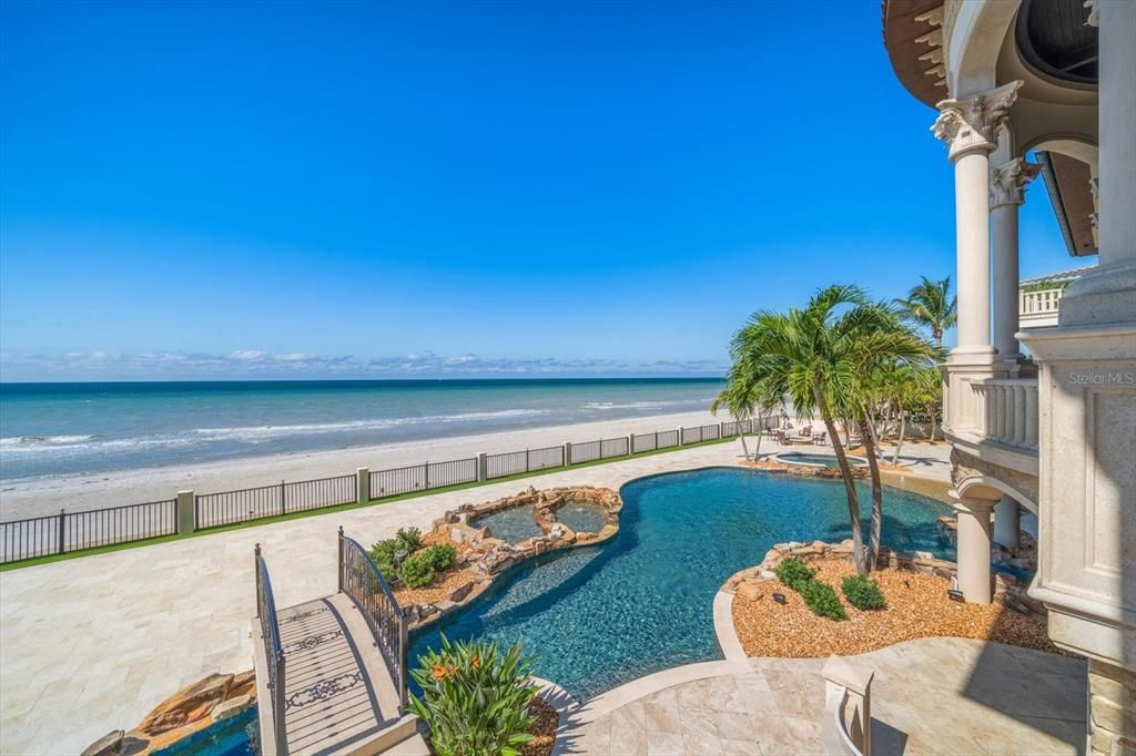 Exterior, Pool, Water