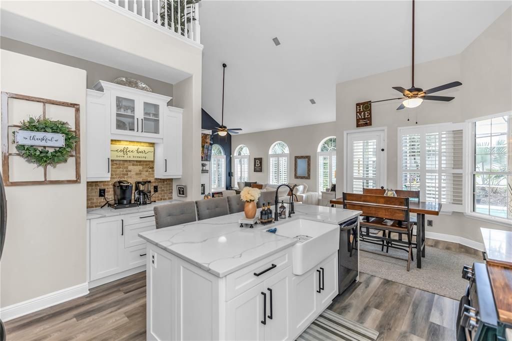 Dining room, Interior, Kitchen, Pendant Lights, Wood Texture Flooring