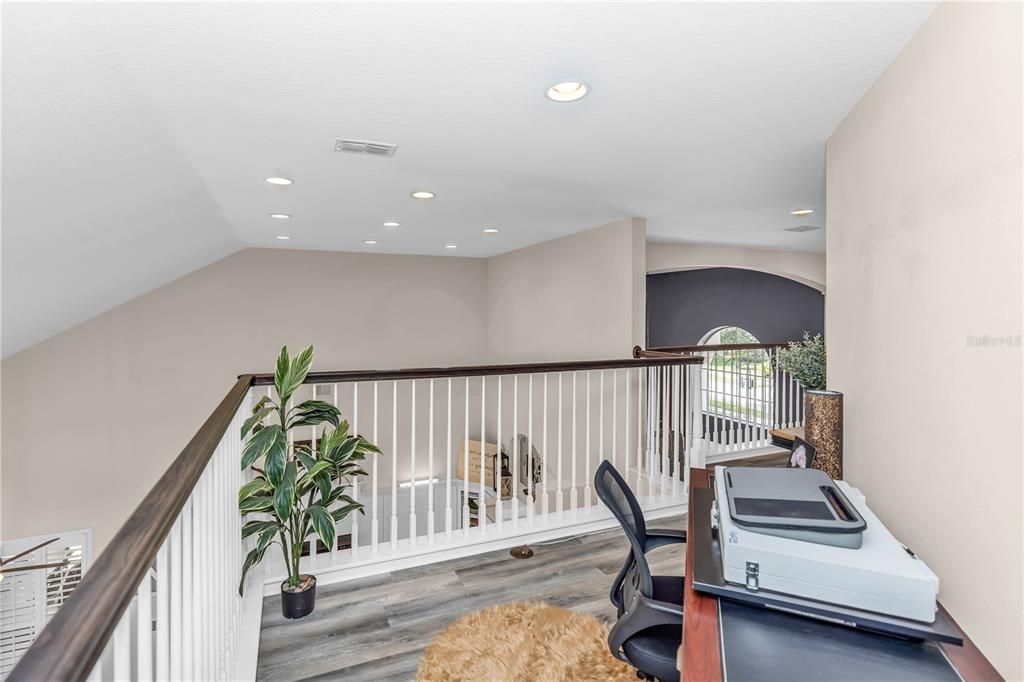 Home Office, Interior, Recessed Lighting, Wood Texture Flooring