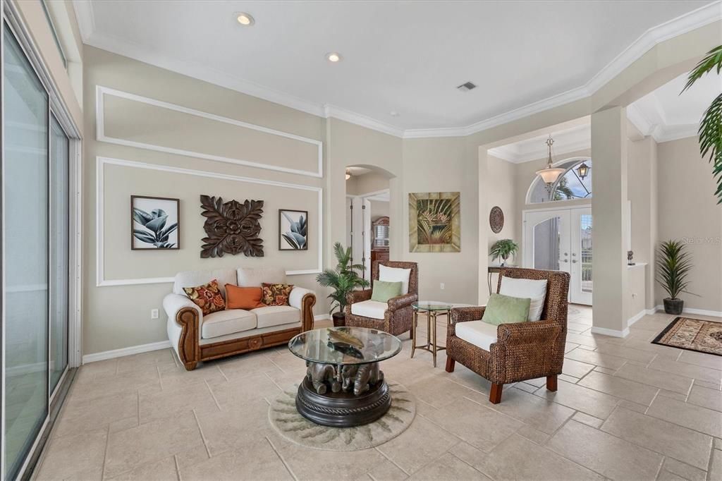 Interior, Living room, Pendant Lights, Recessed Lighting